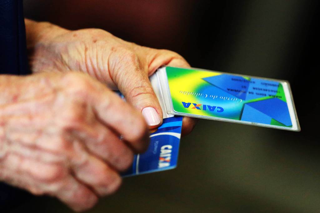 Última etapa do pagamento do PIS/Pasep 2016 começa nesta quinta