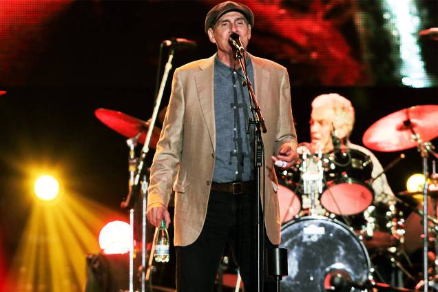 James Taylor foi o primeiro a subir no palco da Pedreira e reviver seus clássicos - 31/03/2017 James Taylor foi o primeiro a subir no palco da Pedreira e reviver seus clássicos - 31/03/2017