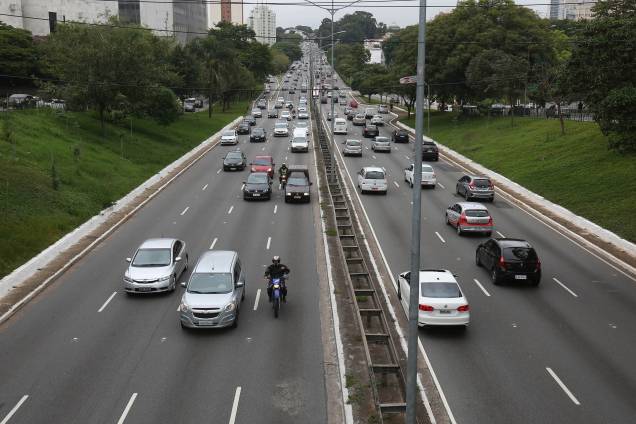 Avenida Rubem Berta tem movimentação abaixo do normal durante a manhã de greve geral na zona sul da capital paulista - 28/04/2017 Avenida Rubem Berta tem movimentação abaixo do normal durante a manhã de greve geral na zona sul da capital paulista - 28/04/2017