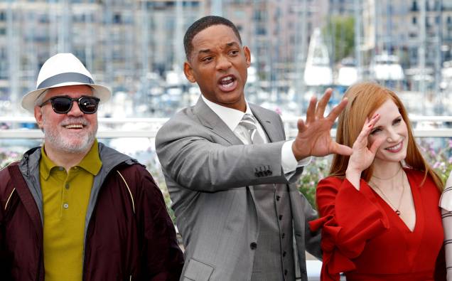 Diretor Pedro Almodóvar, ator Will Smith e atriz Jessica Chastain comaprecem ao 70° Festival de Cannes, na França - 17/05/2017 Diretor Pedro Almodóvar, ator Will Smith e atriz Jessica Chastain comaprecem ao 70° Festival de Cannes, na França - 17/05/2017