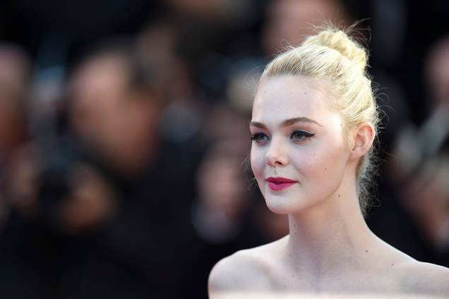 Atriz Elle Fanning no tapete vermelho da 70ª edição do Festival Cannes de cinema, na França - 17/05/2017 Atriz Elle Fanning no tapete vermelho da 70ª edição do Festival Cannes de cinema, na França - 17/05/2017