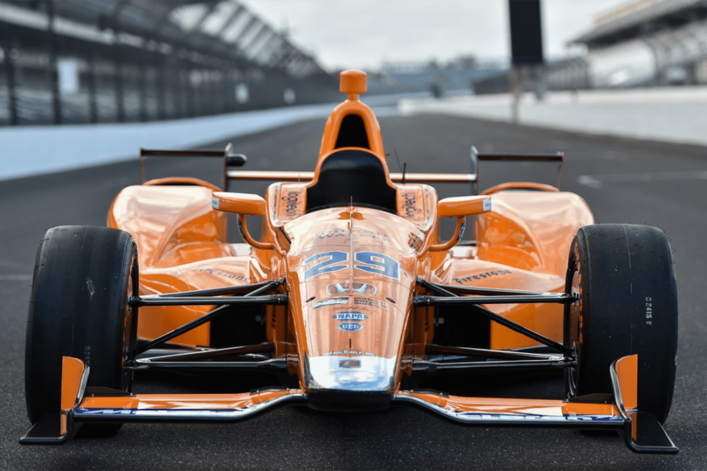 Indy: McLaren apresenta carro que Alonso usará em Indianápolis