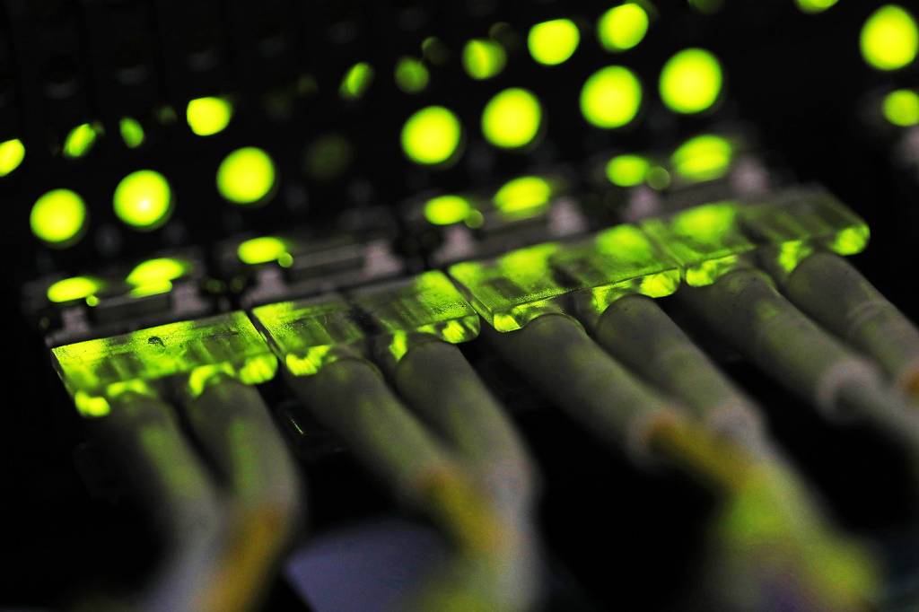 Crimes cibernéticos mais que dobram em um ano e fazem BC rever controles