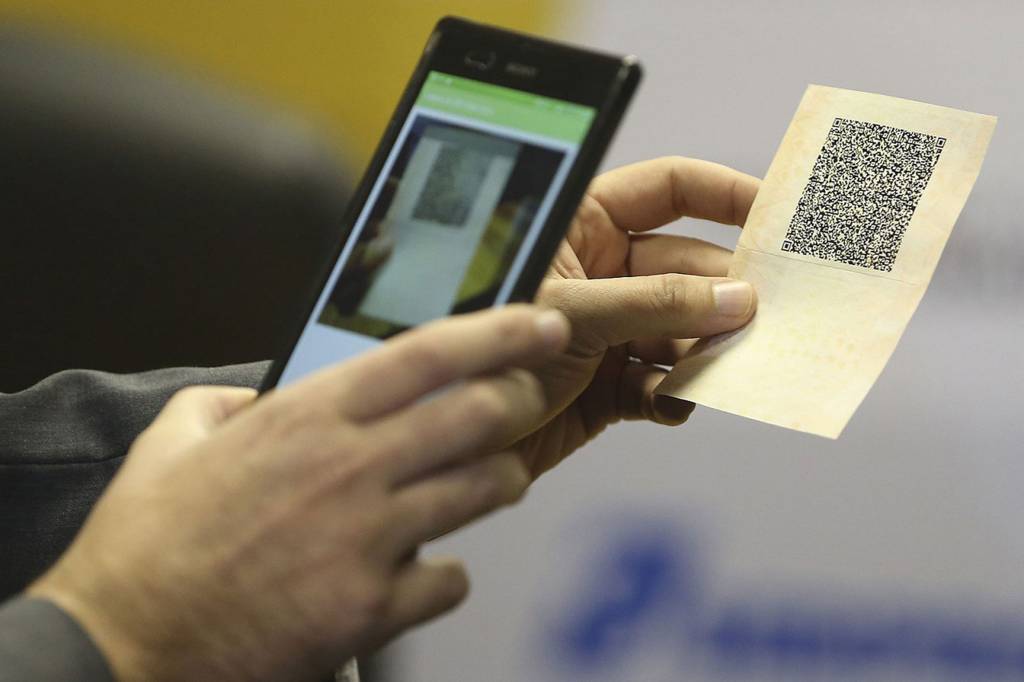 Gilmar pede ao governo informações sobre compartilhamento de dados da CNH