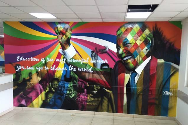 Mural Mandela de Eduardo Kobra, em Malawi, na África Mural Mandela de Eduardo Kobra, em Malawi, na África