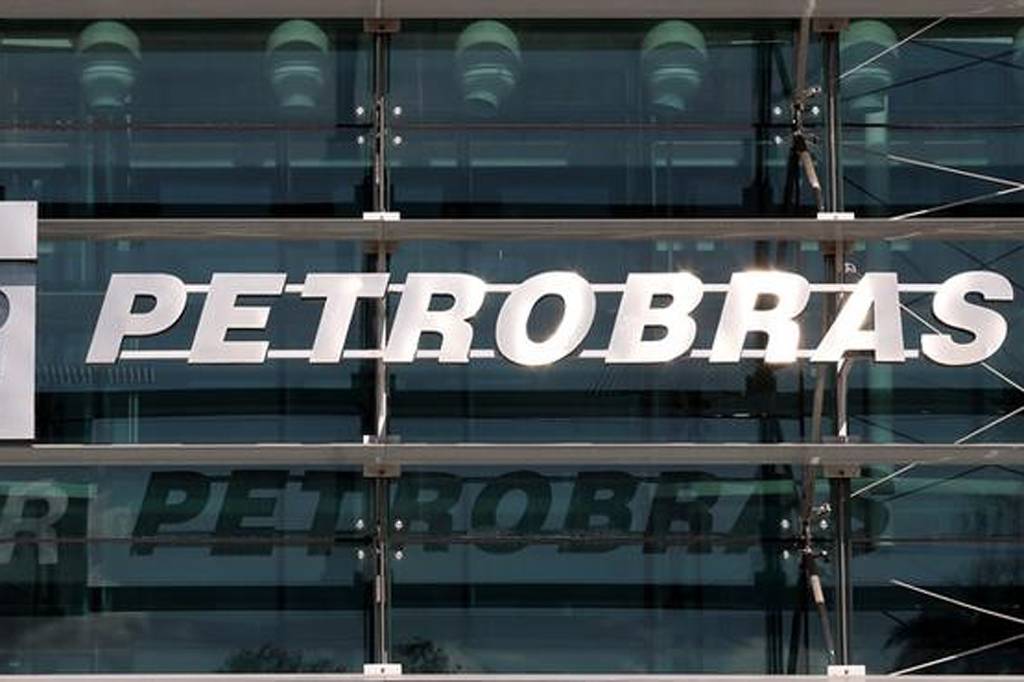 CVM acusa 40 por irregularidades nas contas da Petrobras