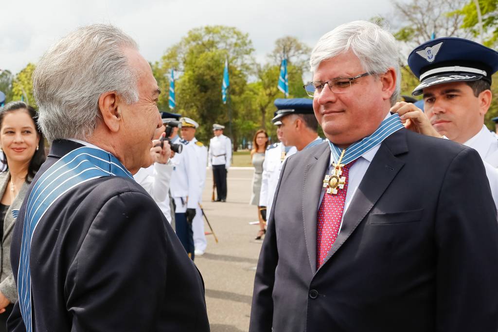 José Nêumanne: A República de bananas podres