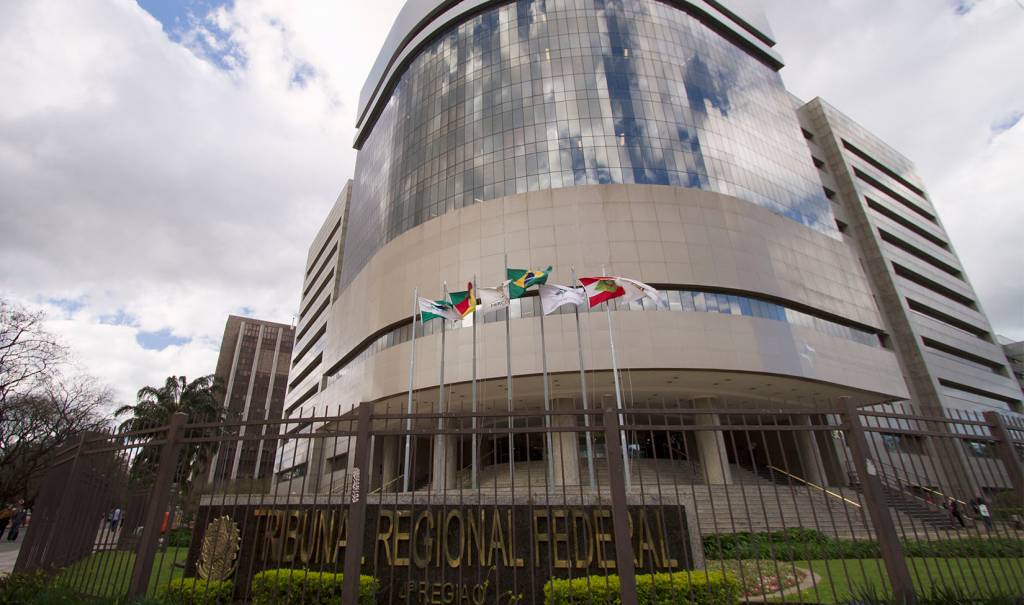 Corregedor quer explicações de juízes do Tribunal da Lava Jato