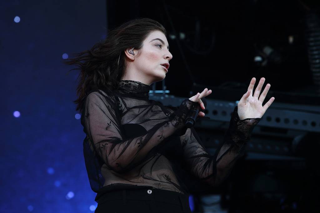 Lorde lidera parada da Billboard pela primeira vez com novo álbum