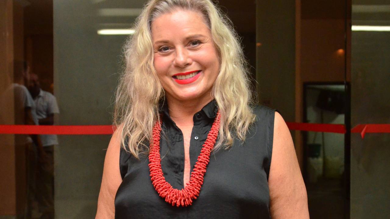 Vera Fischer é internada com pneumonia