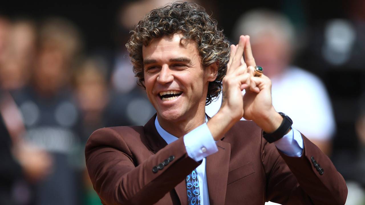 Guga é homenageado em Roland Garros