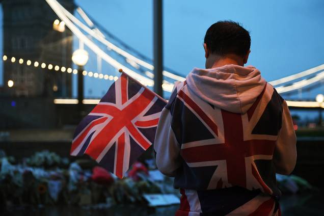 Vigília no Potters Field Park, no centro de Londres, em homenagem às vítimas do ataque na London Bridge e Borough Market - 05/06/2017 Vigília no Potters Field Park, no centro de Londres, em homenagem às vítimas do ataque na London Bridge e Borough Market - 05/06/2017