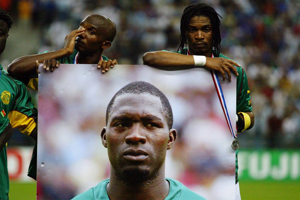 20 anos da morte do jogador Foé: um alerta sobre parada cardíaca e esporte