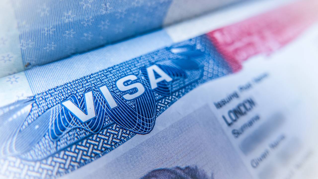 Passaporte com visto dos Estados Unidos