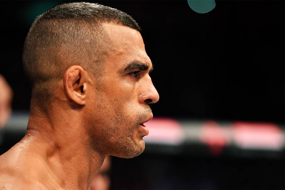 O brasileiro Vitor Belfort durante o UFC 212, realizado na Jeunesse Arena, em Jacarepaguá, na zona oeste da cidade - 04/06/2017