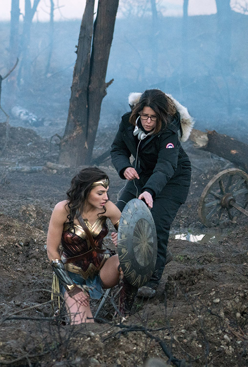 Patty Jenkins dirige a atriz Gal Gadot