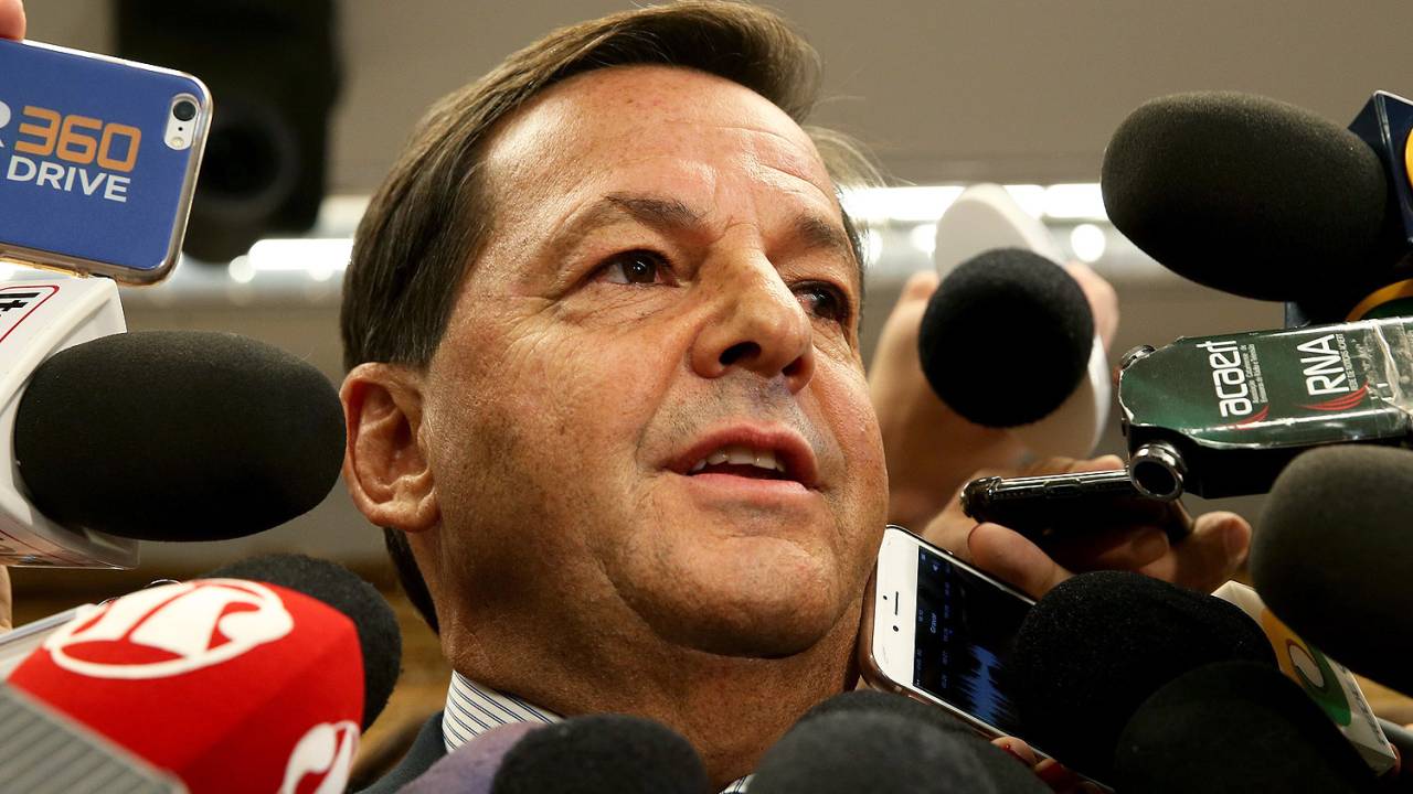 Denúncia contra Michel Temer na CCJ - relator Sergio Zveiter (PMDB-RJ)