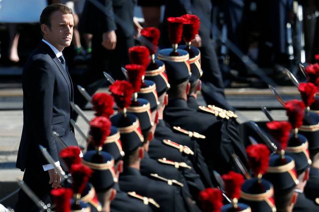 Presidente francês, Emmanuel Macron durante o desfile militar do Dia da Bastilha - 14/07/2017 Presidente francês, Emmanuel Macron durante o desfile militar do Dia da Bastilha - 14/07/2017