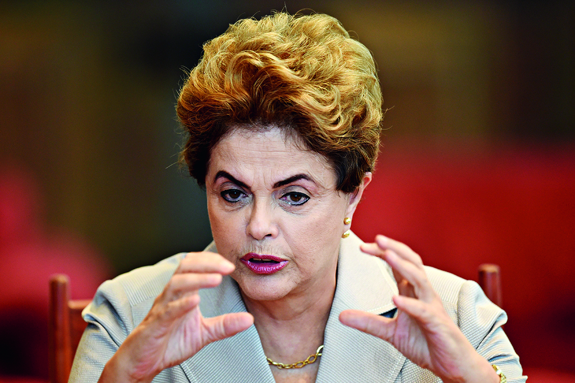 &ldquo;Serei r&iacute;gida na defesa do interesse p&uacute;blico. N&atilde;o haver&aacute; compromisso com o desvio e o malfeito. A corrup&ccedil;&atilde;o ser&aacute; combatida permanentemente&rdquo;