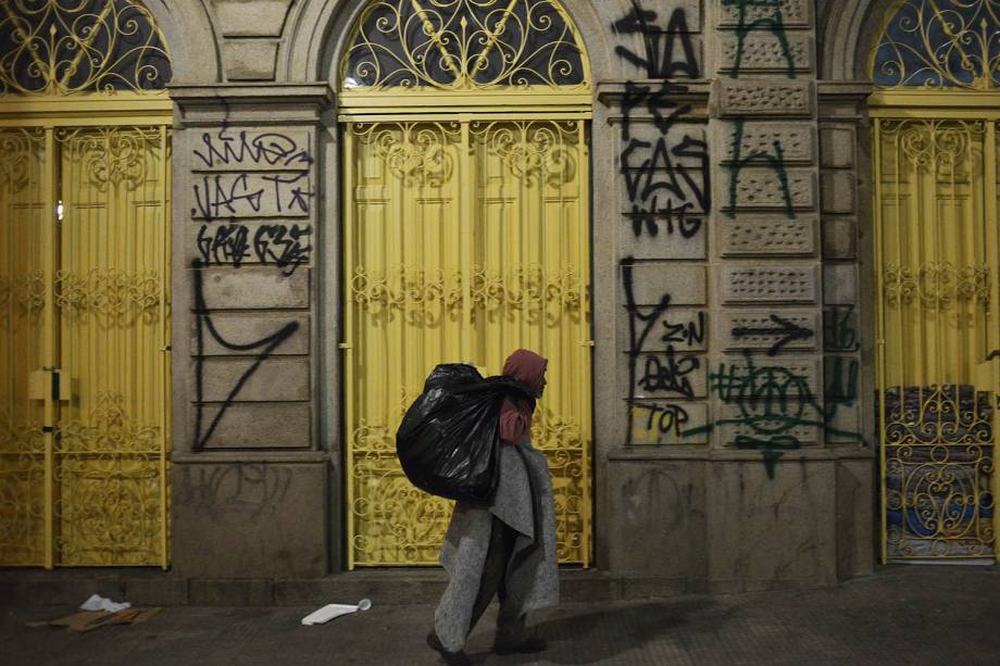 Morador de rua na região Páteo do Colégio,centro da cidade