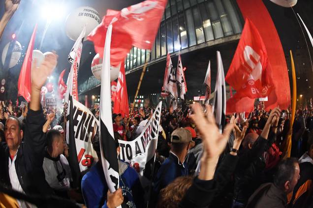 Protesto em apoio ao ex presidente Luiz Inácio Lula da Silva e pela Democracia, na Avenida Paulista, em São Paulo (SP) - 20/07/2017 Protesto em apoio ao ex presidente Luiz Inácio Lula da Silva e pela Democracia, na Avenida Paulista, em São Paulo (SP) - 20/07/2017