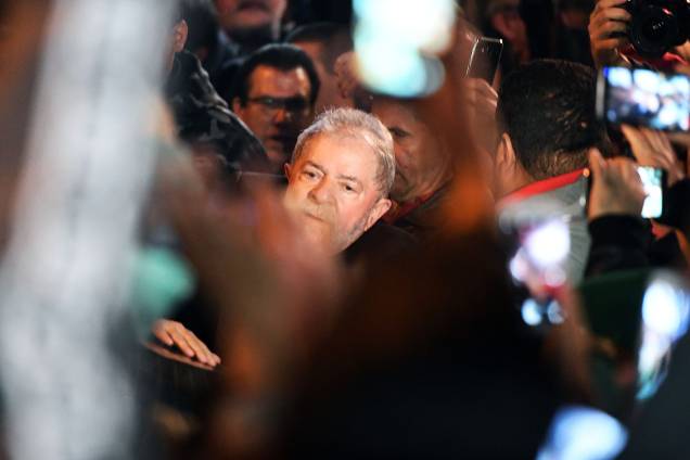 O ex presidente Luiz Inácio Lula da Silva durante protesto pela Democracia, na Avenida Paulista, em São Paulo (SP) - 20/07/2017 O ex presidente Luiz Inácio Lula da Silva durante protesto pela Democracia, na Avenida Paulista, em São Paulo (SP) - 20/07/2017