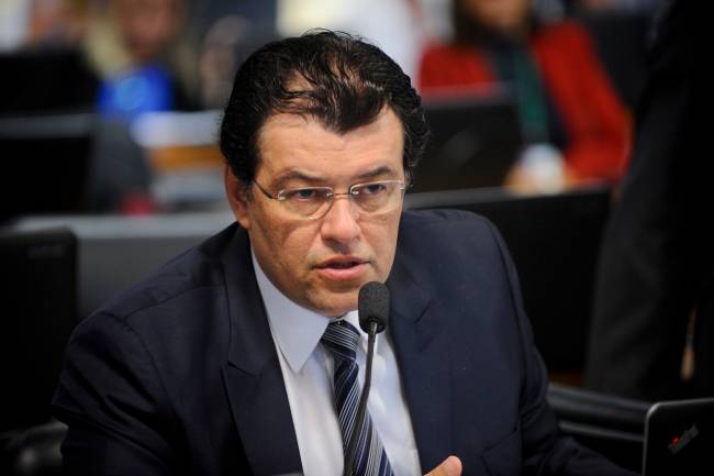 Eduardo Braga (PMDB) Eduardo Braga (PMDB)