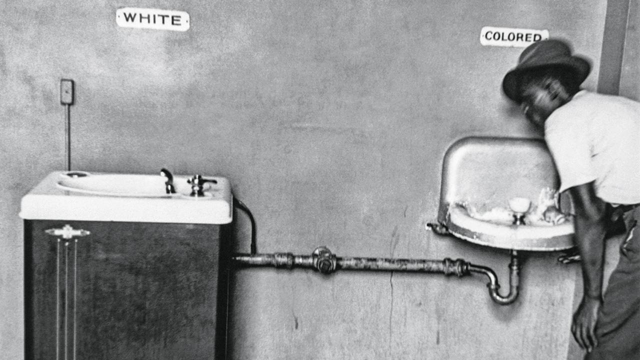 BROWN X BOARD OF EDUCATION - Ministro Barroso: veto a discussões de gênero nas escolas remete à discriminação de negros nos anos 1950