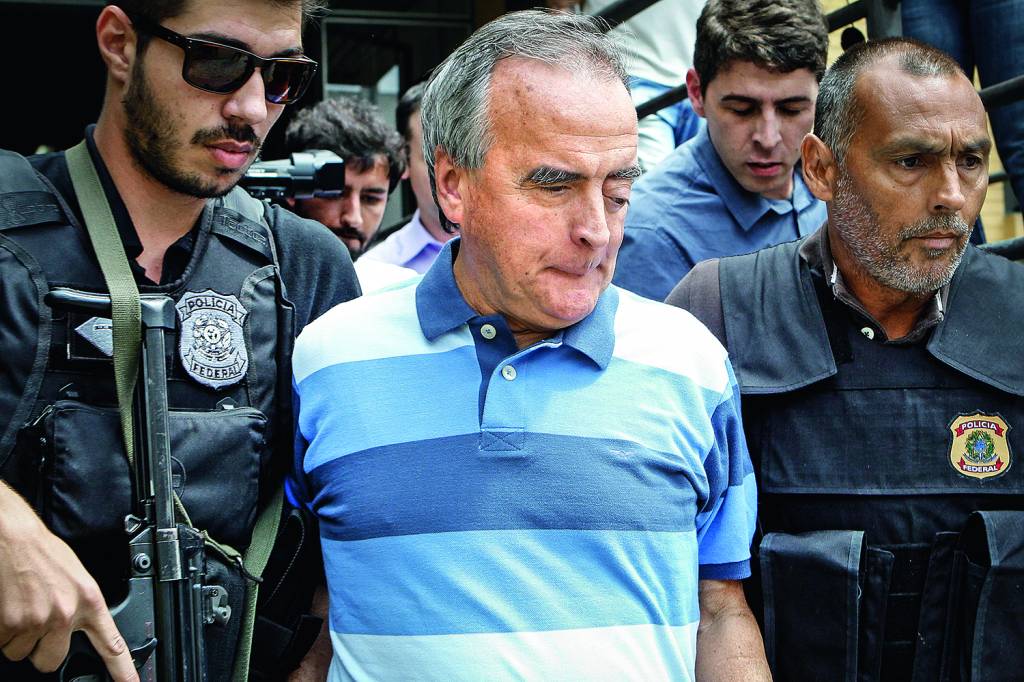 Nestor Cerveró: “FAZENDO COISAS ESTRANHAS NA CAMA”
