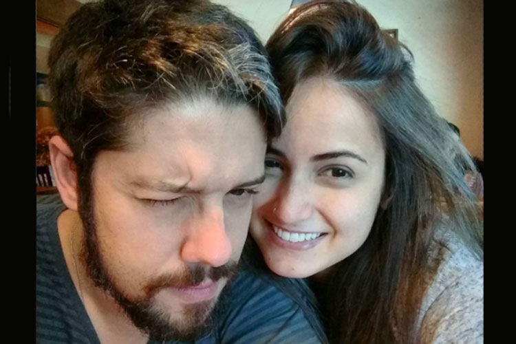 Mari Palma e Phelipe Siani assumem namoro
