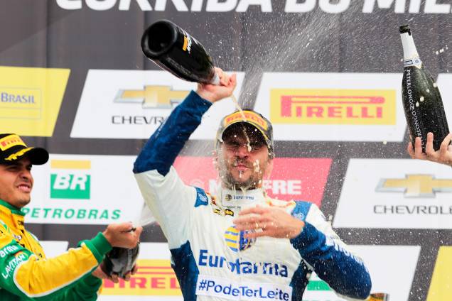 O piloto Daniel Serra foi o vencedor da quinta etapa da Stock Car 2017, no Autódromo Internacional de Curitiba (PR) - 02/07/2017 O piloto Daniel Serra foi o vencedor da quinta etapa da Stock Car 2017, no Autódromo Internacional de Curitiba (PR) - 02/07/2017