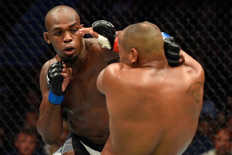 Jon Jones e Daniel Cormier no UFC 214 em Anaheim (EUA) - 29/07/2017 Jon Jones e Daniel Cormier no UFC 214 em Anaheim (EUA) - 29/07/2017