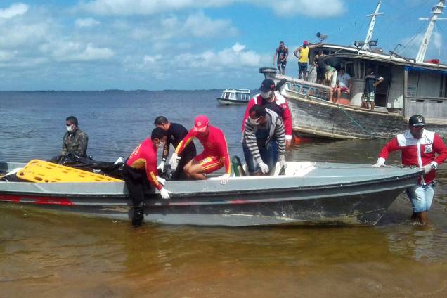 Nove dos dezenove corpos resgatados da embarcação Capitão Ribeiro, que naufragou na madrugada desta quarta-feira (23), no Rio Xingu, entre as cidades de Porto de Moz e Senador José Porfírio, no sudoeste do Pará, já foram liberados - 24/08/2017 Nove dos dezenove corpos resgatados da embarcação Capitão Ribeiro, que naufragou na madrugada desta quarta-feira (23), no Rio Xingu, entre as cidades de Porto de Moz e Senador José Porfírio, no sudoeste do Pará, já foram liberados - 24/08/2017