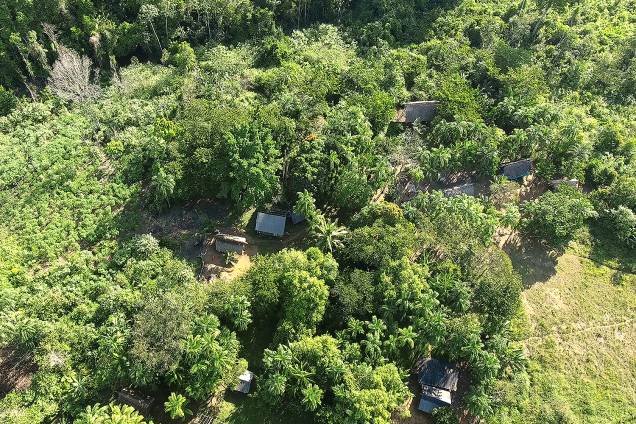 A Reserva Nacional de Cobre e seus Associados, delimitada em 1984 durante o governo de João Baptista Figueiredo, possui 47.000 quilômetros quadrados e foi extinta por decreto pelo presidente Michel Temer. Alvo de críticas, o peemedebista recuou e o governo suspendeu os efeitos da medida por 120 dias, anunciando um "amplo debate com a sociedade" A Reserva Nacional de Cobre e seus Associados, delimitada em 1984 durante o governo de João Baptista Figueiredo, possui 47.000 quilômetros quadrados e foi extinta por decreto pelo presidente Michel Temer. Alvo de críticas, o peemedebista recuou e o governo suspendeu os efeitos da medida por 120 dias, anunciando um "amplo debate com a sociedade"