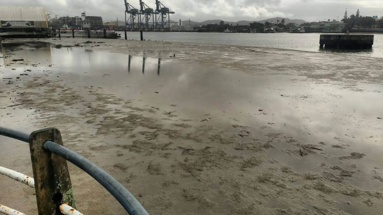 Recuo do mar no Brasil não é sinal de tsunami