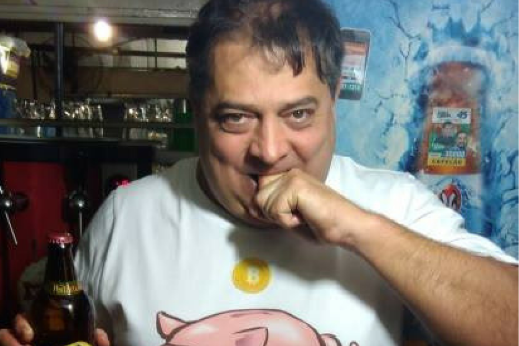 Capelão: o homem por trás do bar que viralizou por burlar lei