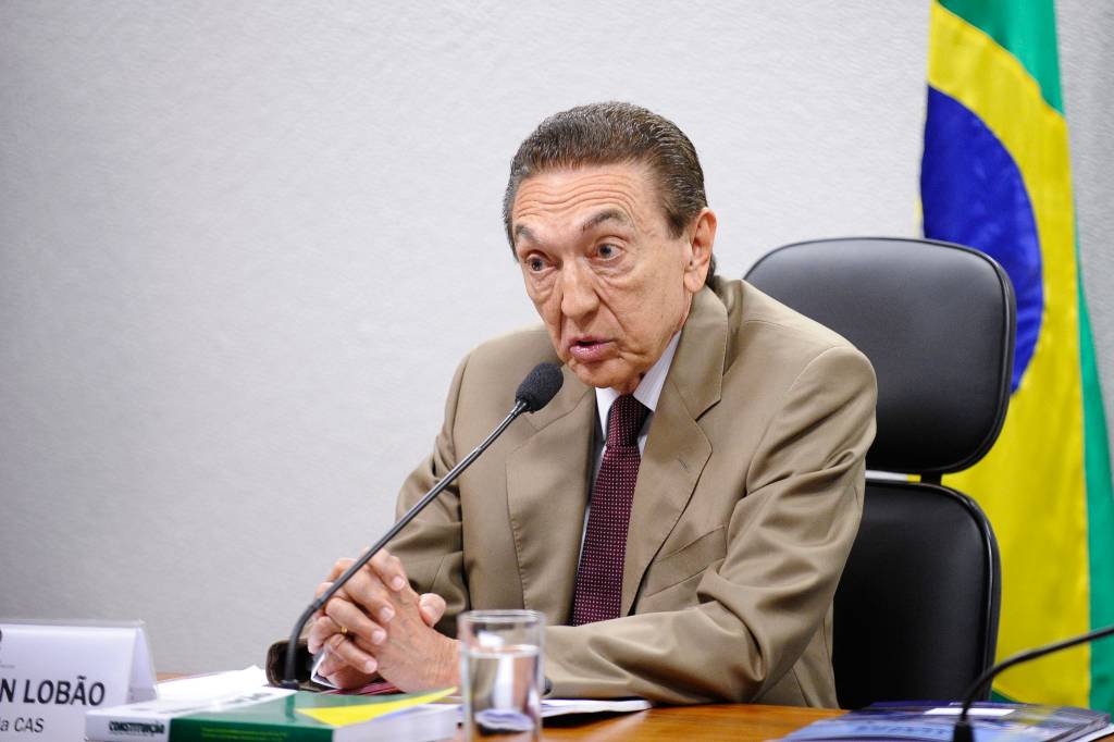 Ex-ministro Edison Lobão, filho e nora viram réus na Lava Jato