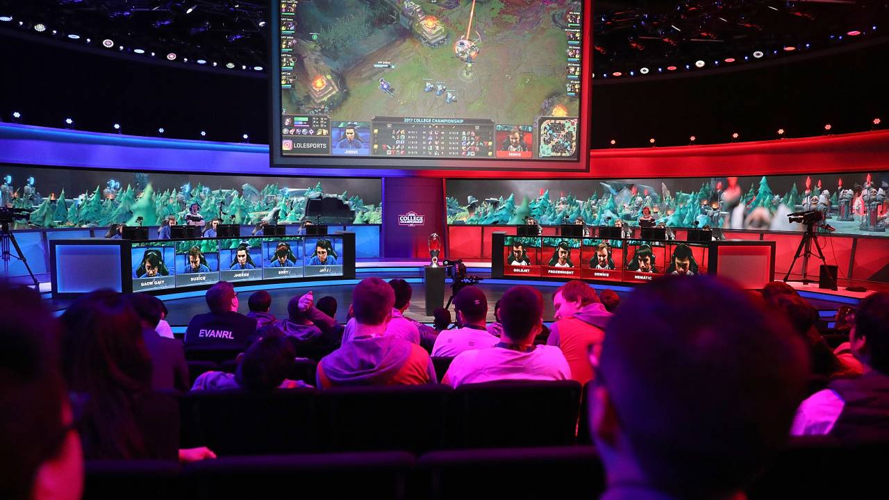 League of Legends College