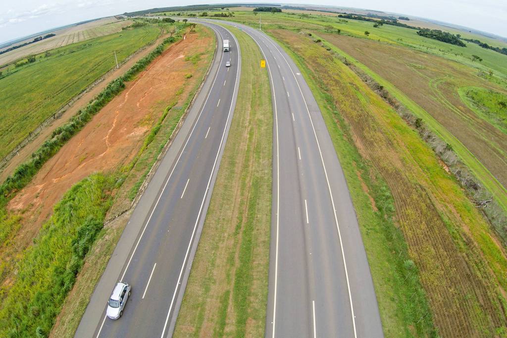 DEU CERTO – Trecho da BR-050, entre Minas Gerais e Goiás: duplicação feita com investimentos de um grupo privado