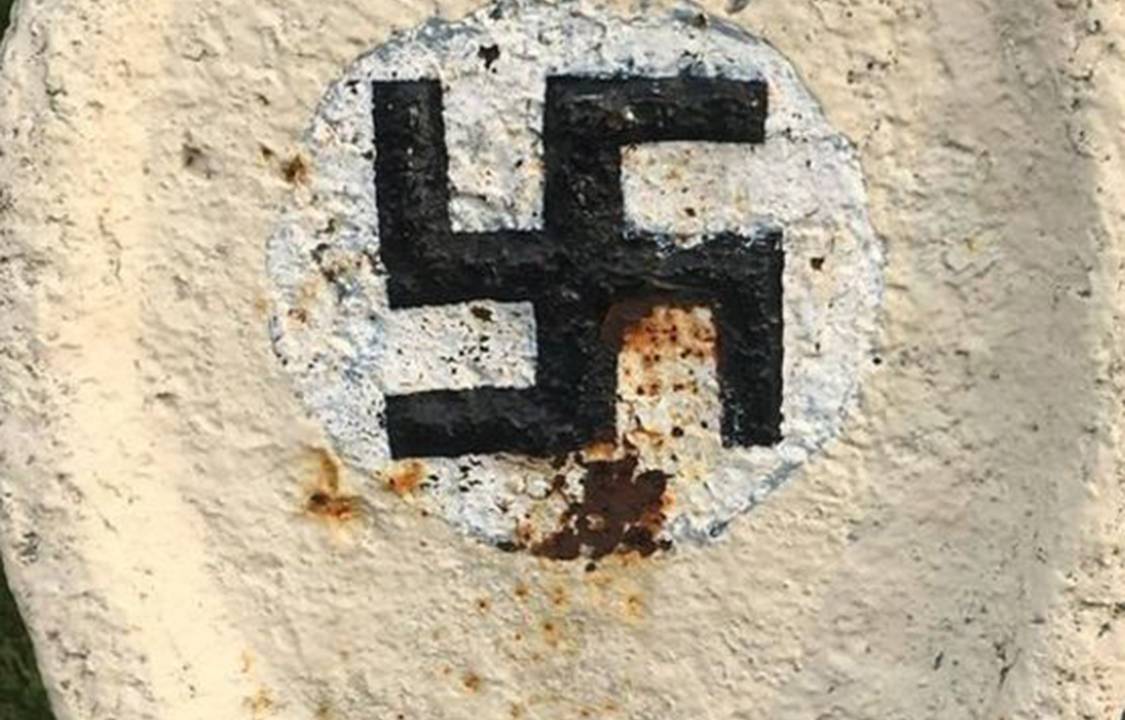 Cidade canadense recusa remover suástica de um parque público