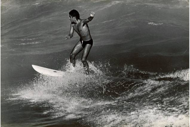 Fotografia de Alair Gomes sobre os surfistas das praias do Rio de Janeiro Fotografia de Alair Gomes sobre os surfistas das praias do Rio de Janeiro