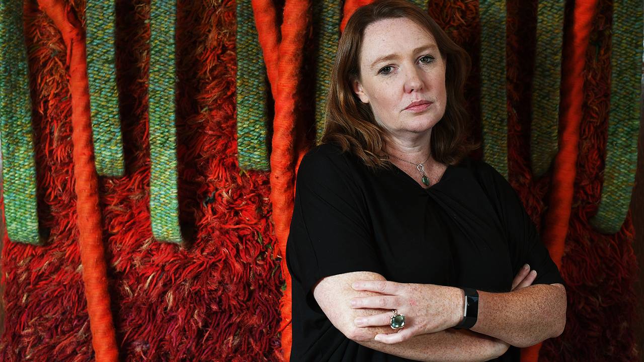 A escritora britânica Paula Hawkins