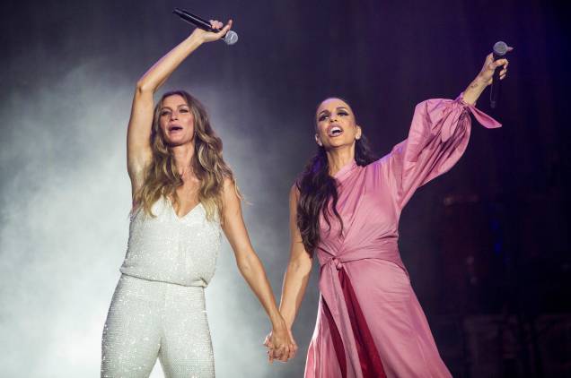 A modelo Gisele Bündchen, e a cantora Ivete Sangalo, no primeiro dia do Rock in Rio - 15/09/2017 A modelo Gisele Bündchen, e a cantora Ivete Sangalo, no primeiro dia do Rock in Rio - 15/09/2017