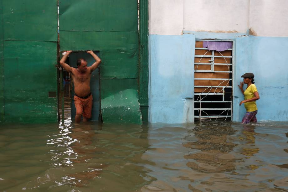 Passagem do furacão Irma deixa as ruas inundadas em Havana, Cuba - 10/09/2017