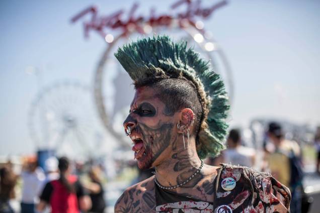 Movimentação do público no primeiro dia do Rock in Rio no Parque Olímpico no Rio de Janeiro - 15/09/2017 Movimentação do público no primeiro dia do Rock in Rio no Parque Olímpico no Rio de Janeiro - 15/09/2017