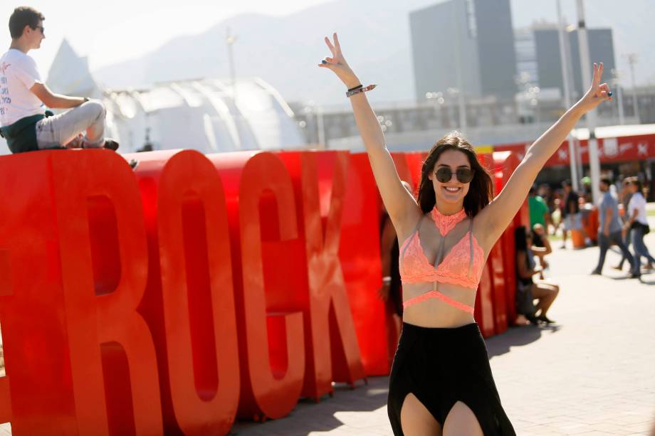 Movimentação do público no primeiro dia do Rock in Rio no Parque Olímpico no Rio de Janeiro - 15/09/2017