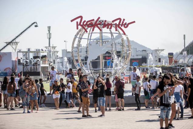 Movimentação do público no primeiro dia do Rock in Rio no Parque Olímpico no Rio de Janeiro - 15/09/2017 Movimentação do público no primeiro dia do Rock in Rio no Parque Olímpico no Rio de Janeiro - 15/09/2017