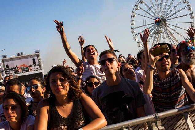 Público curte o show da cantora Céu durante o primeiro dia do Rock in Rio - 15/09/2017 Público curte o show da cantora Céu durante o primeiro dia do Rock in Rio - 15/09/2017