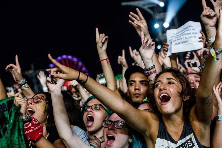 Público durante o show da banda Maroon 5 no Palco Mundo, no primeiro dia de Rock in Rio - 15/09/2017