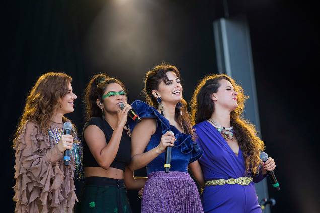 Lucy Alves, Emanuele Araújo, Tie e Mariana Aydar fazem homenagem para João Donato, no segundo dia do Rock in Rio no Parque Olímpico no Rio de Janeiro - 16/09/2017 Lucy Alves, Emanuele Araújo, Tie e Mariana Aydar fazem homenagem para João Donato, no segundo dia do Rock in Rio no Parque Olímpico no Rio de Janeiro - 16/09/2017